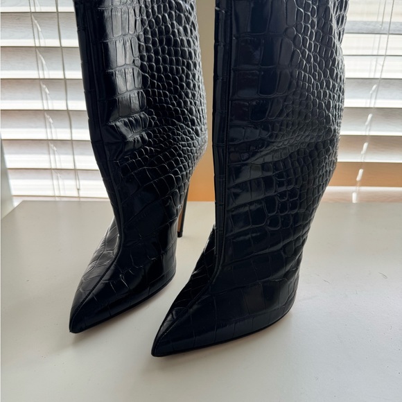 Black Croc-Embossed Heeled Boots with Western Silhouette - Picture 1 of 6